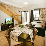 Bukor Shtepi Magnolia 4*