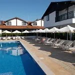 Bukor Shtepi Magnolia 4* Mandrica