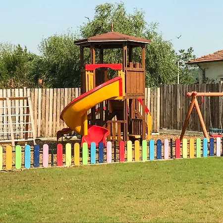 Bukor Shtepi Magnolia 4*