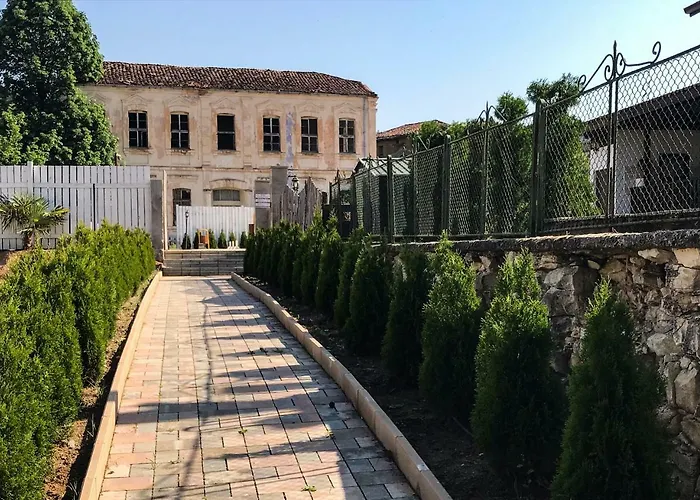 度假村 Bukor Shtepi Magnolia Mandrica