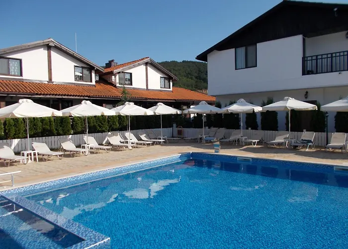 Bukor Shtepi Magnolia 4* Mandrica