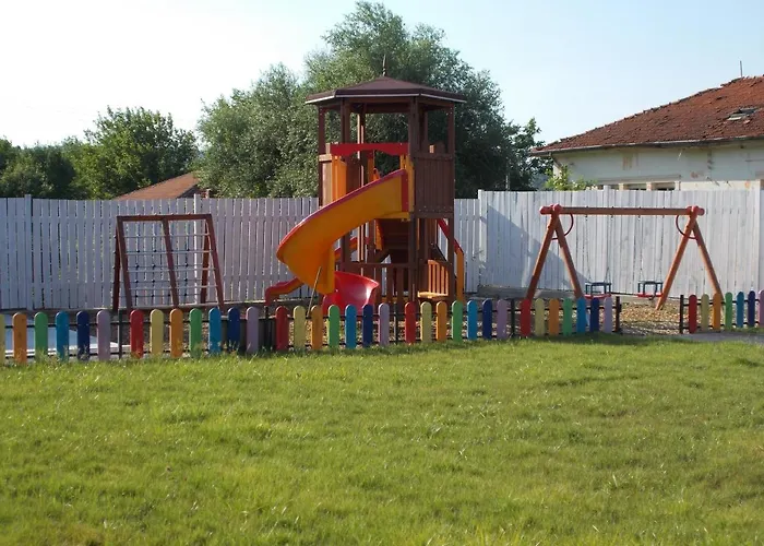 度假村 Bukor Shtepi Magnolia Mandrica